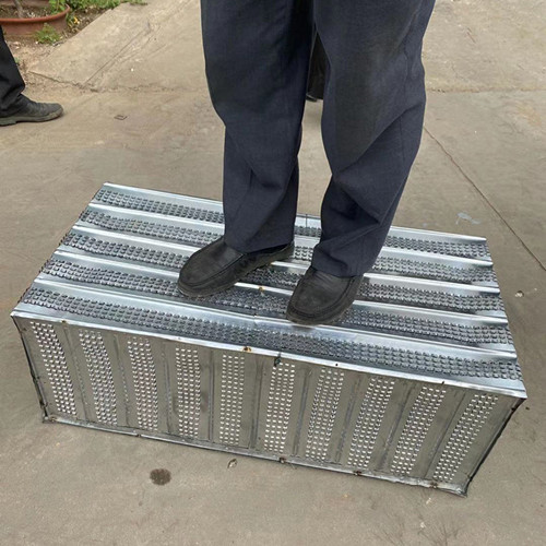 收口網(wǎng)箱1.jpg 收口網(wǎng)箱1.jpg